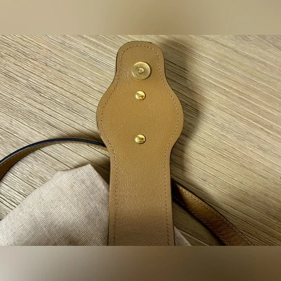 SOLD-GUCCI Dahlia Marmont Sherry line Medium Dahlia tote Beige/Tan - Picture 12 of 16